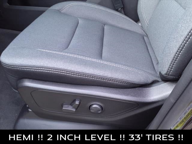 2022 RAM 1500 Big Horn/Lone Star level kit/33" Tires/ Tonneau Cover
